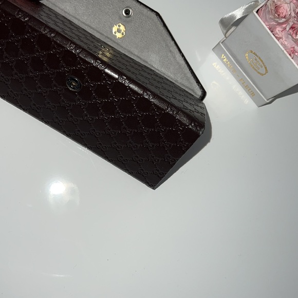GUCCI SUNGLASS CASE - Picture 4 of 4
